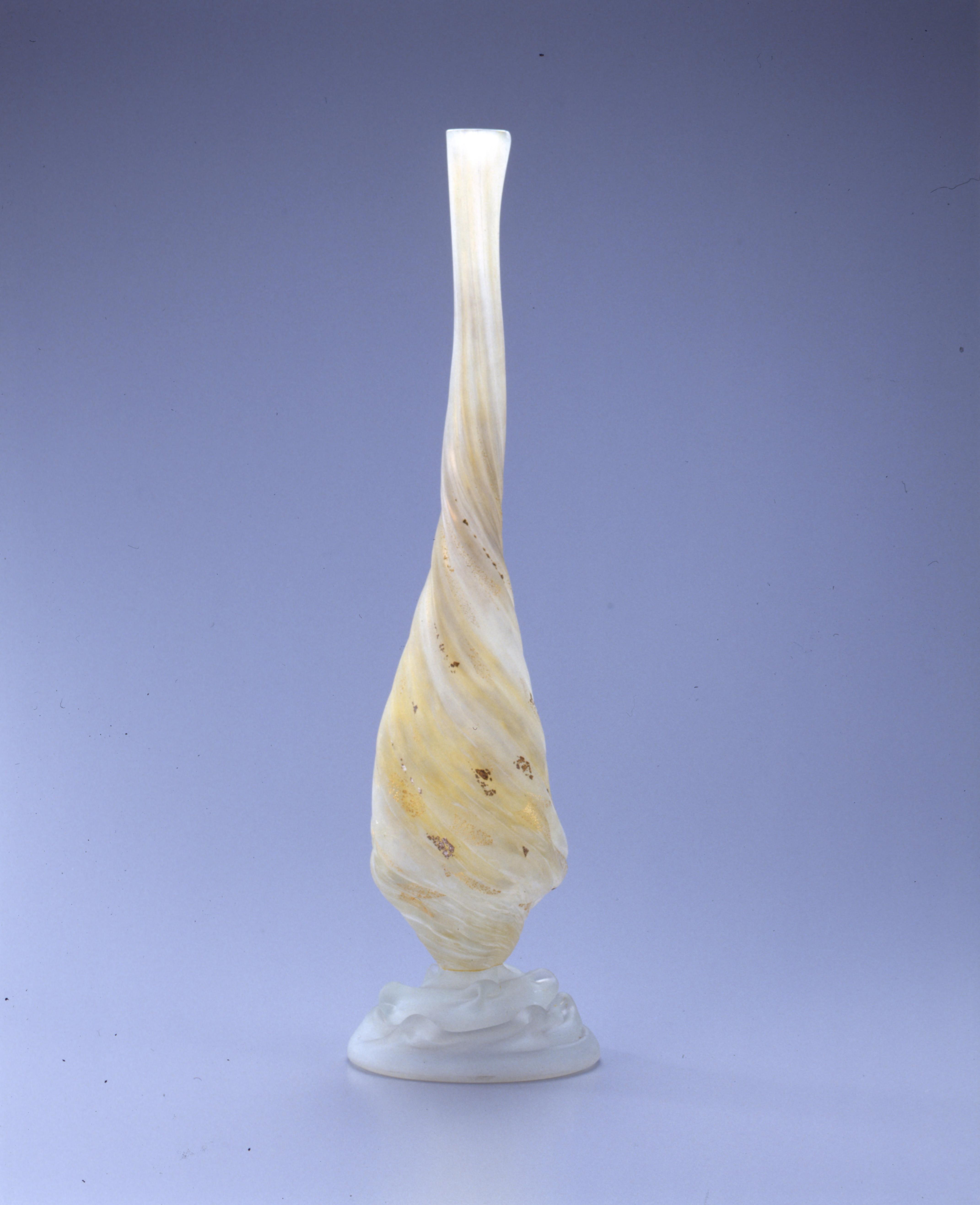 岩田藤七_「乳白金彩捻花生」_L