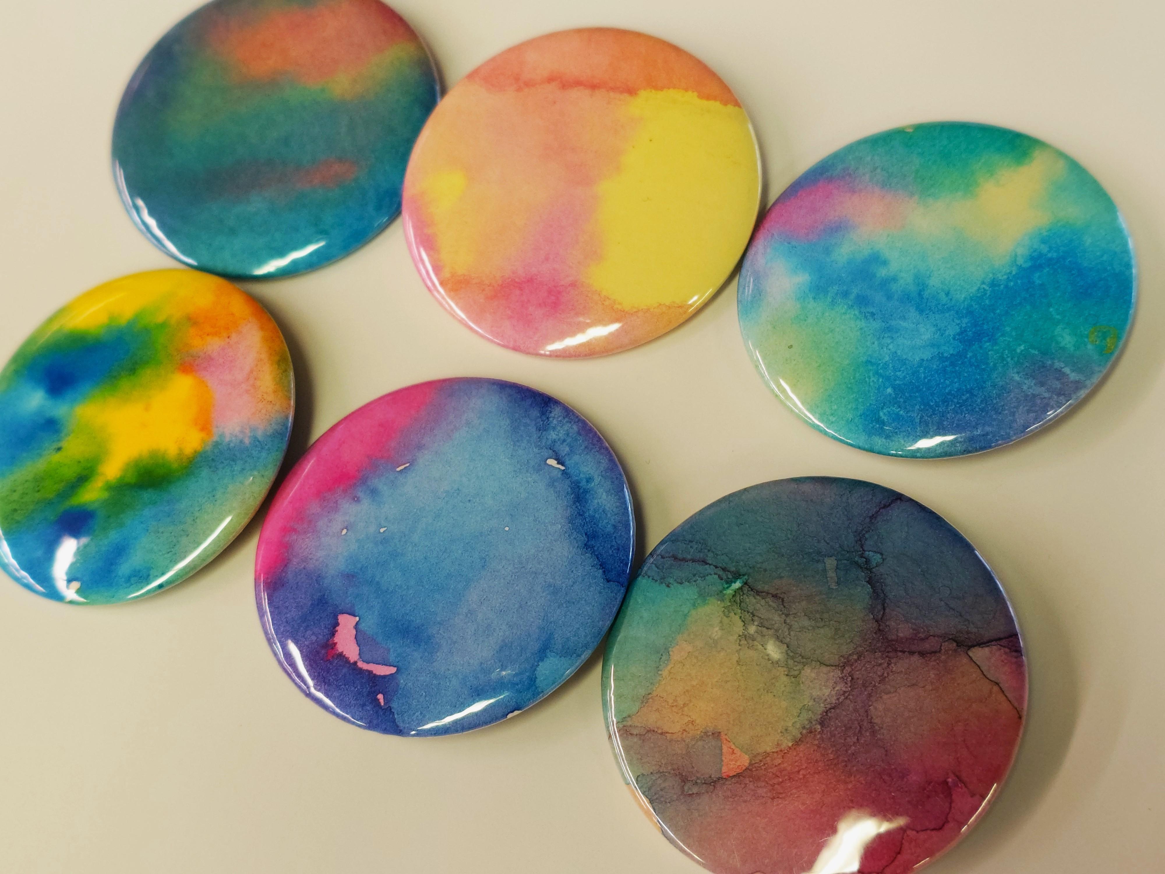 p9オーロラ缶バッジ